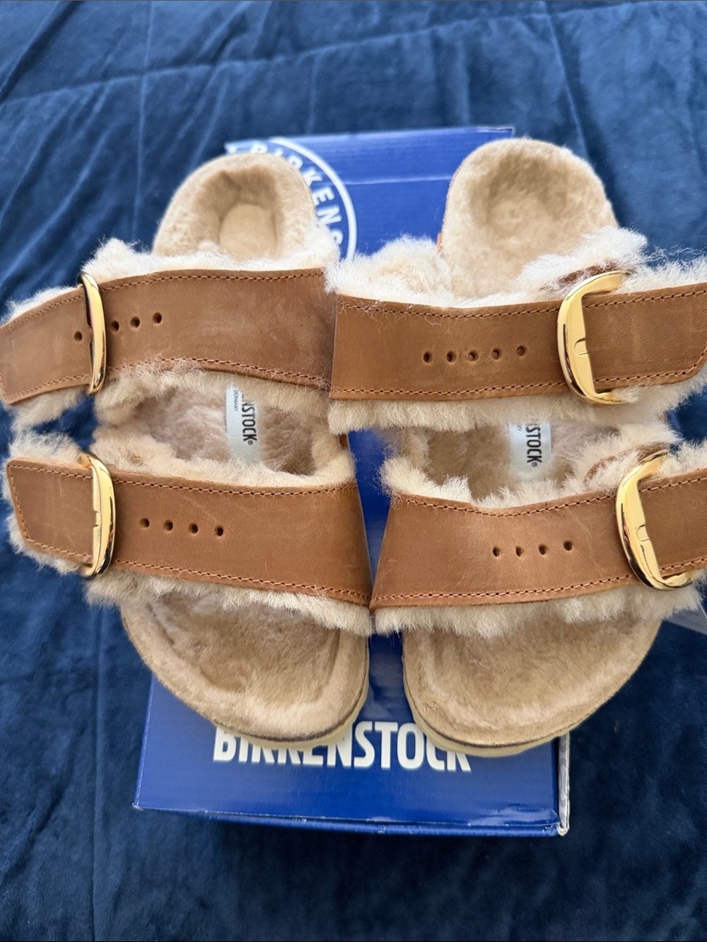 Birkenstock Women’s Arizona Big Buckle Shearling-Trim Sandals Cognac NWB